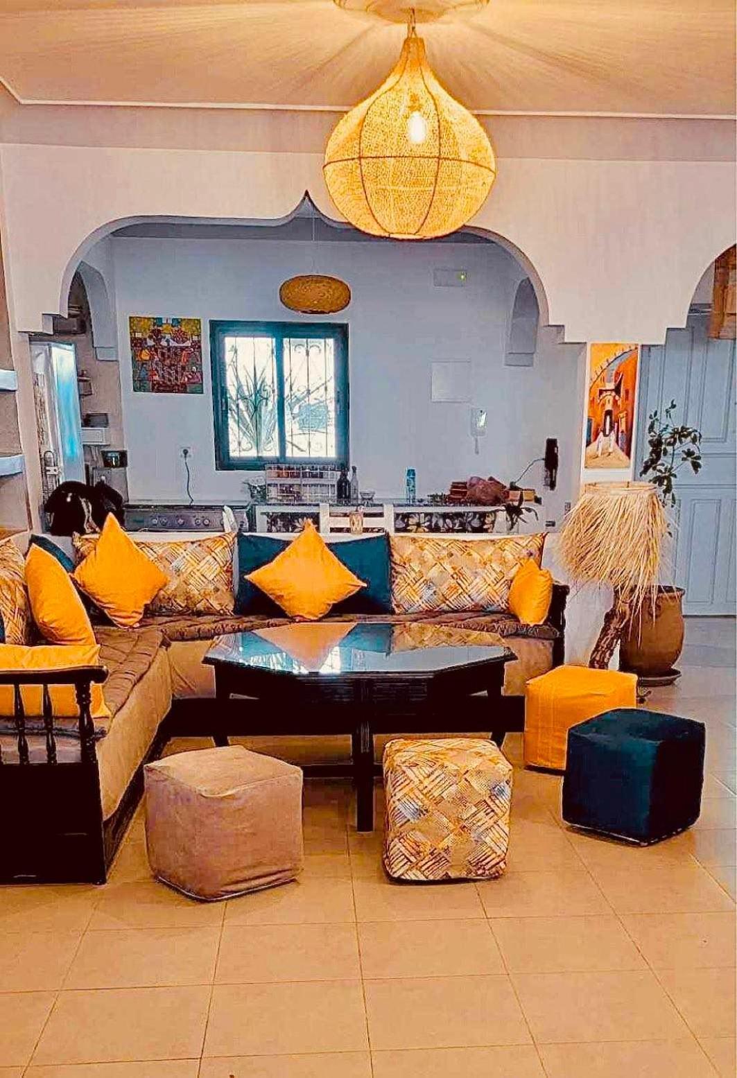 Riad Ghazal As-Sawíra Exteriér fotografie