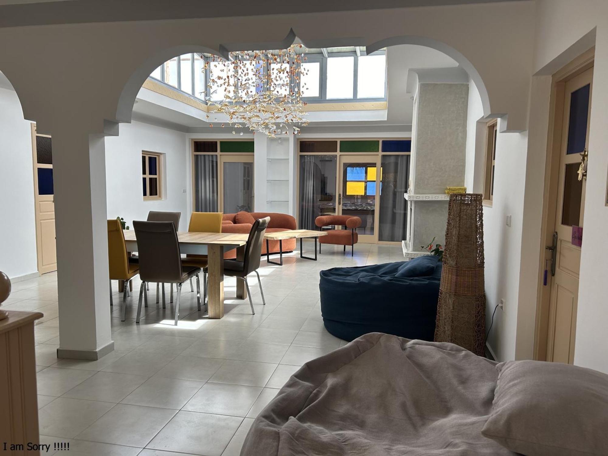 Riad Ghazal As-Sawíra Exteriér fotografie